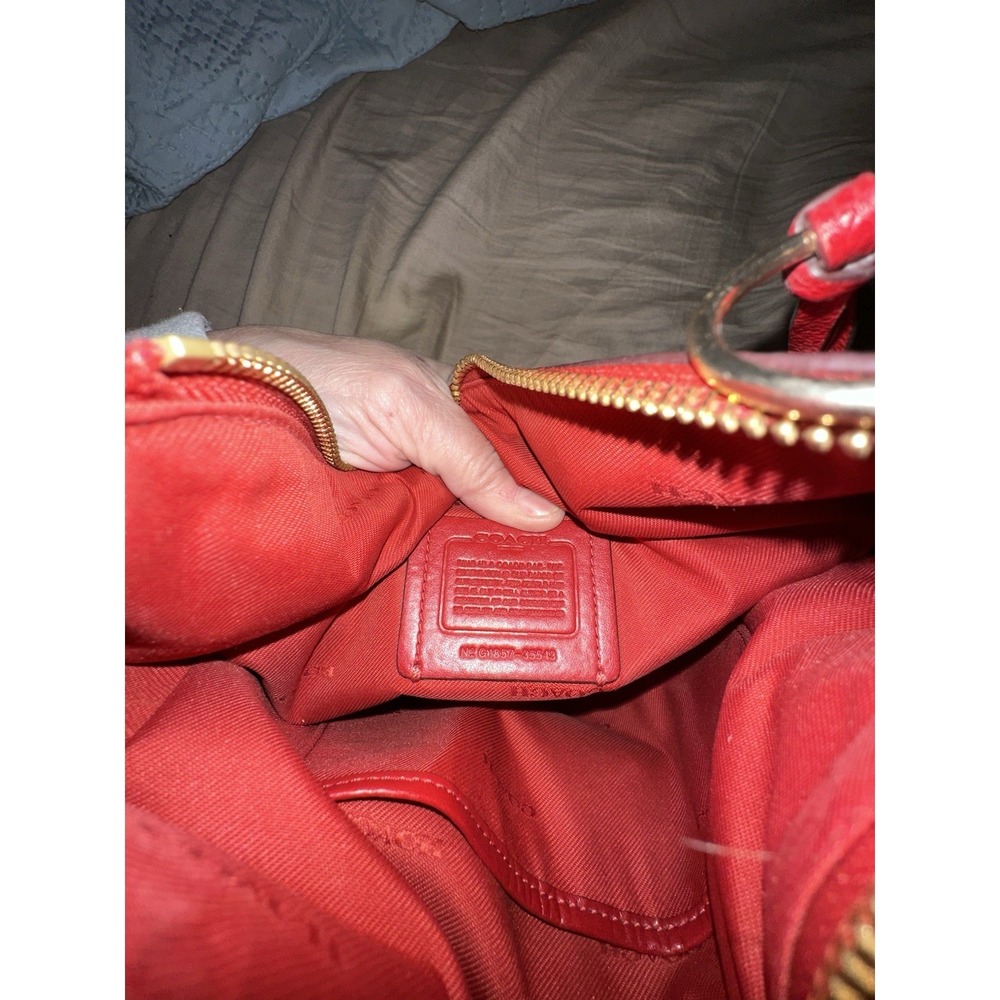Coach Hobo Style Red - Picture 10 of 10